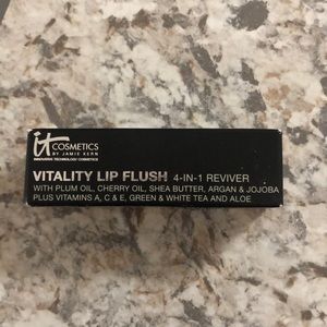 It cosmetics anti aging lip balm, lipstick